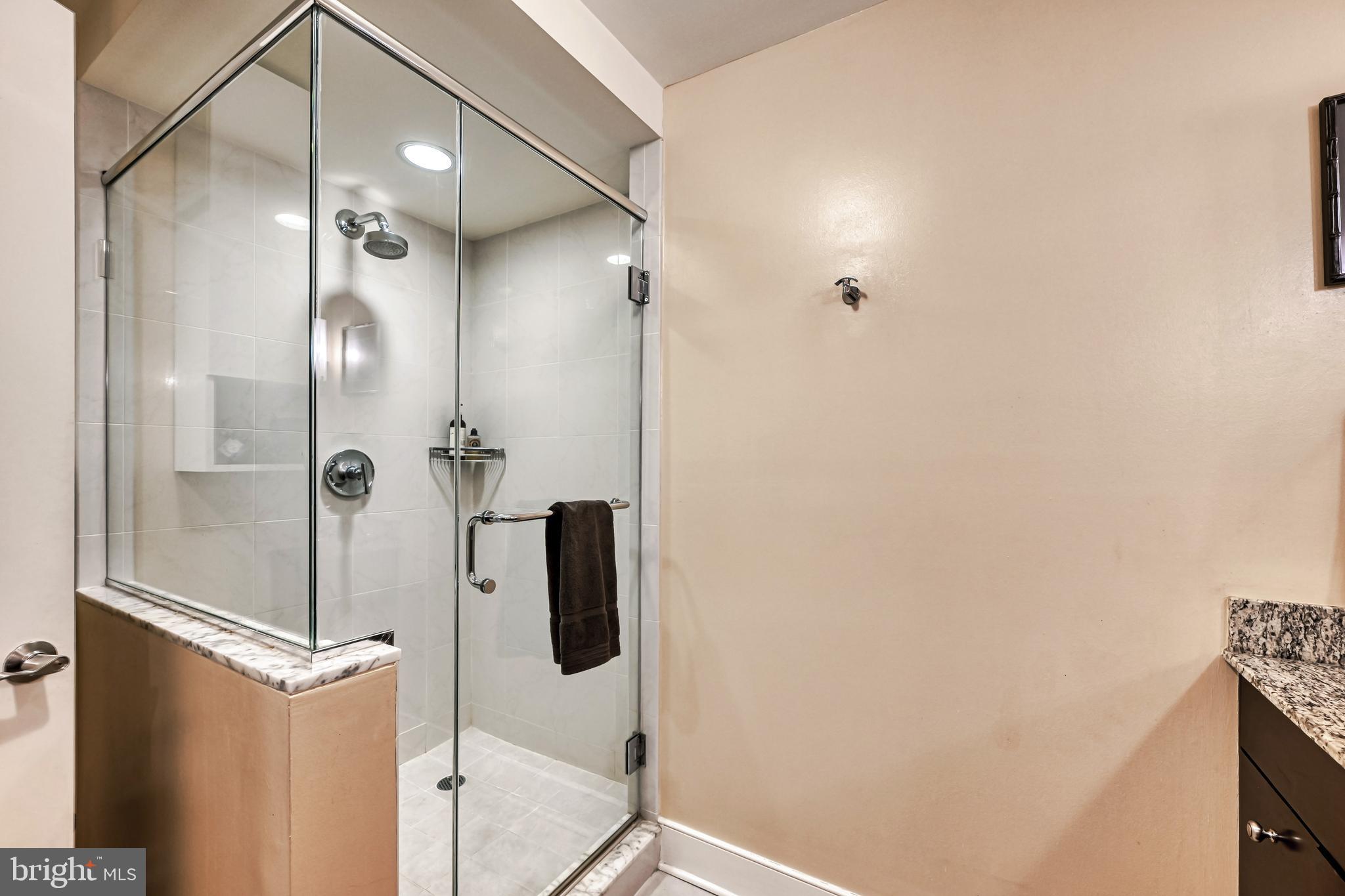 675 President Street, Unit 2702 Baltimore, MD 21202 - Photo 13 of 36