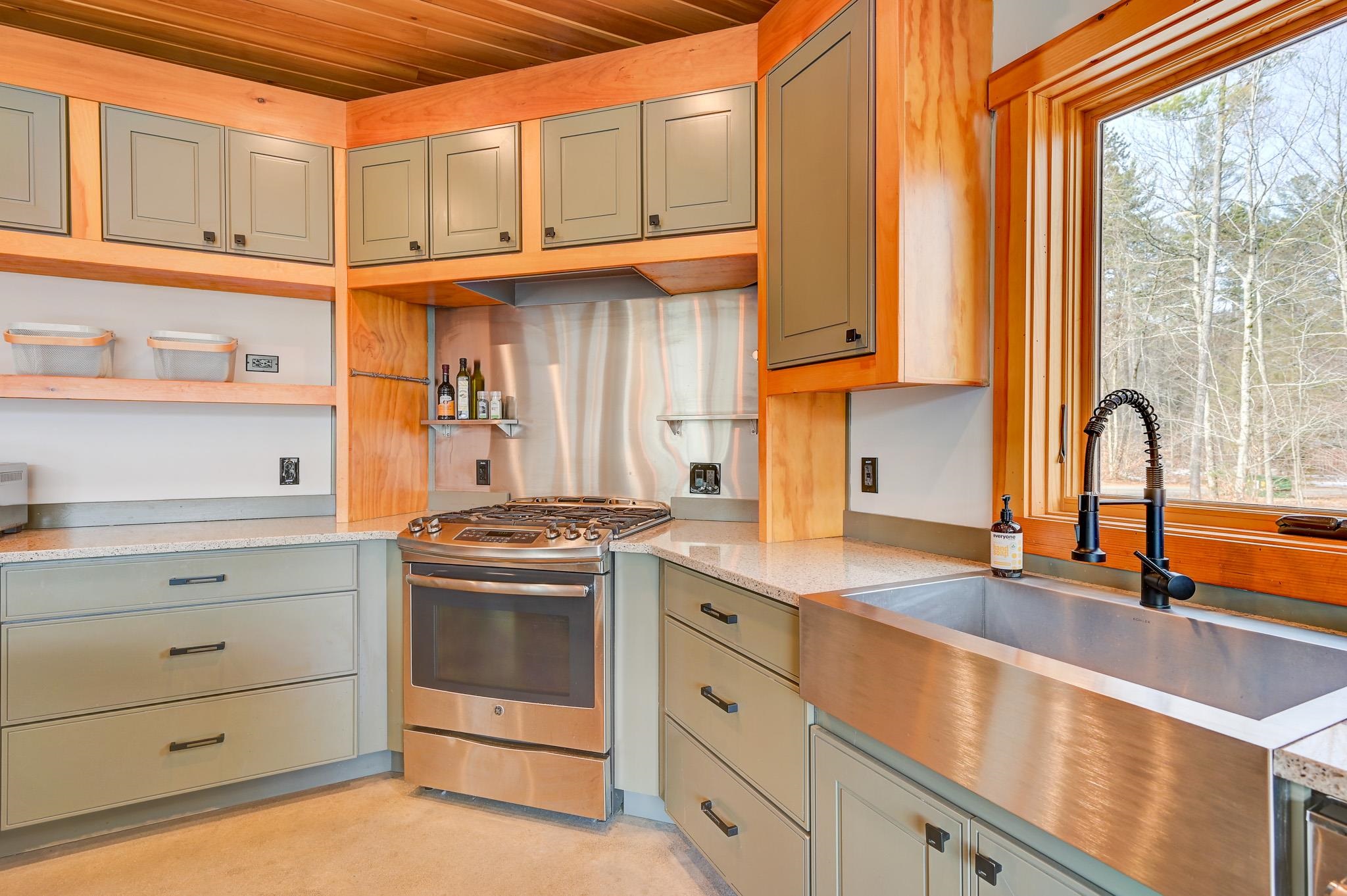 2185 West Side Road Conway, NH 03860 - Photo 8 of 40