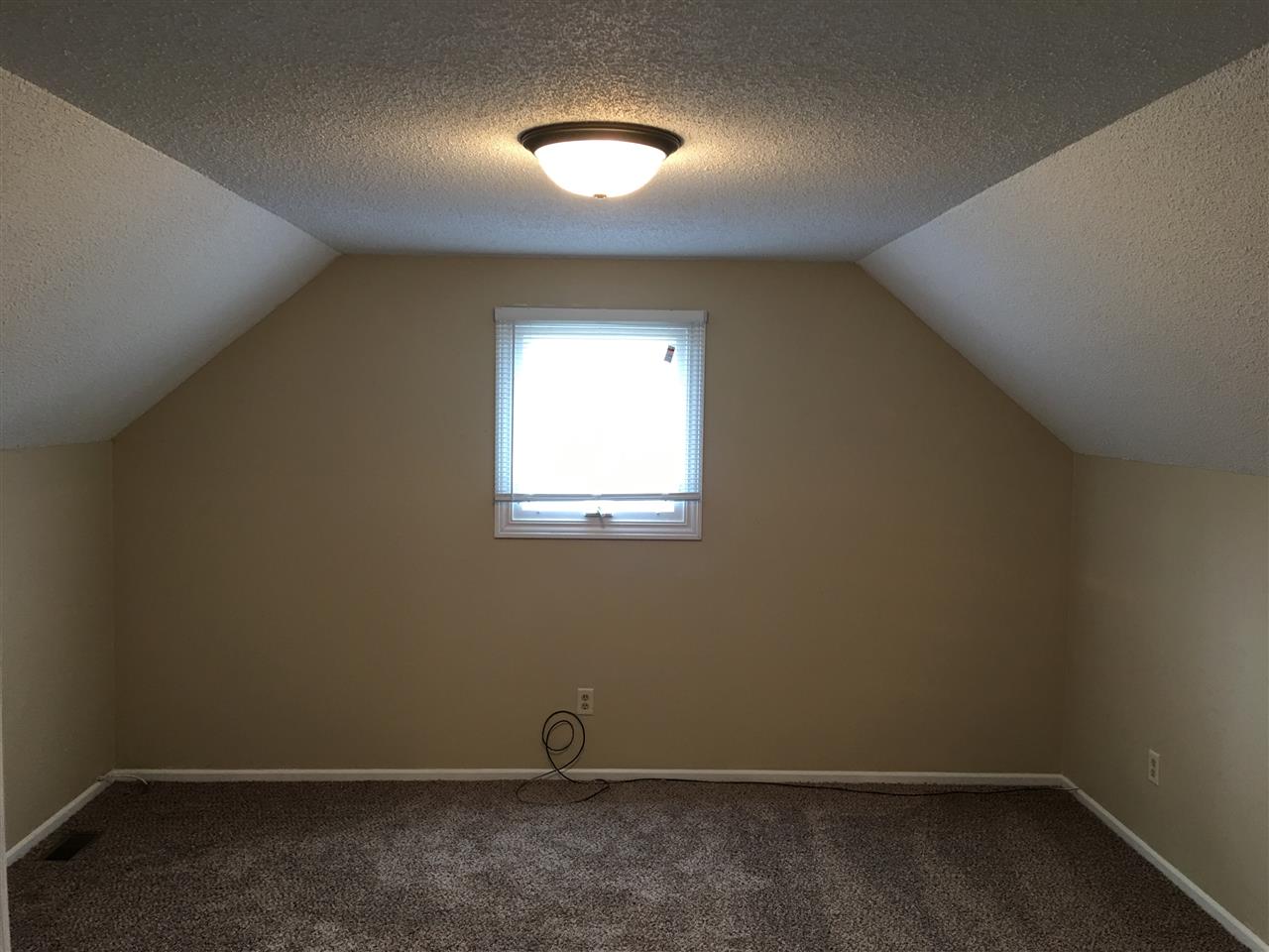 5727 Wald Road Fort Wayne, IN 46818 - Photo 14 of 36