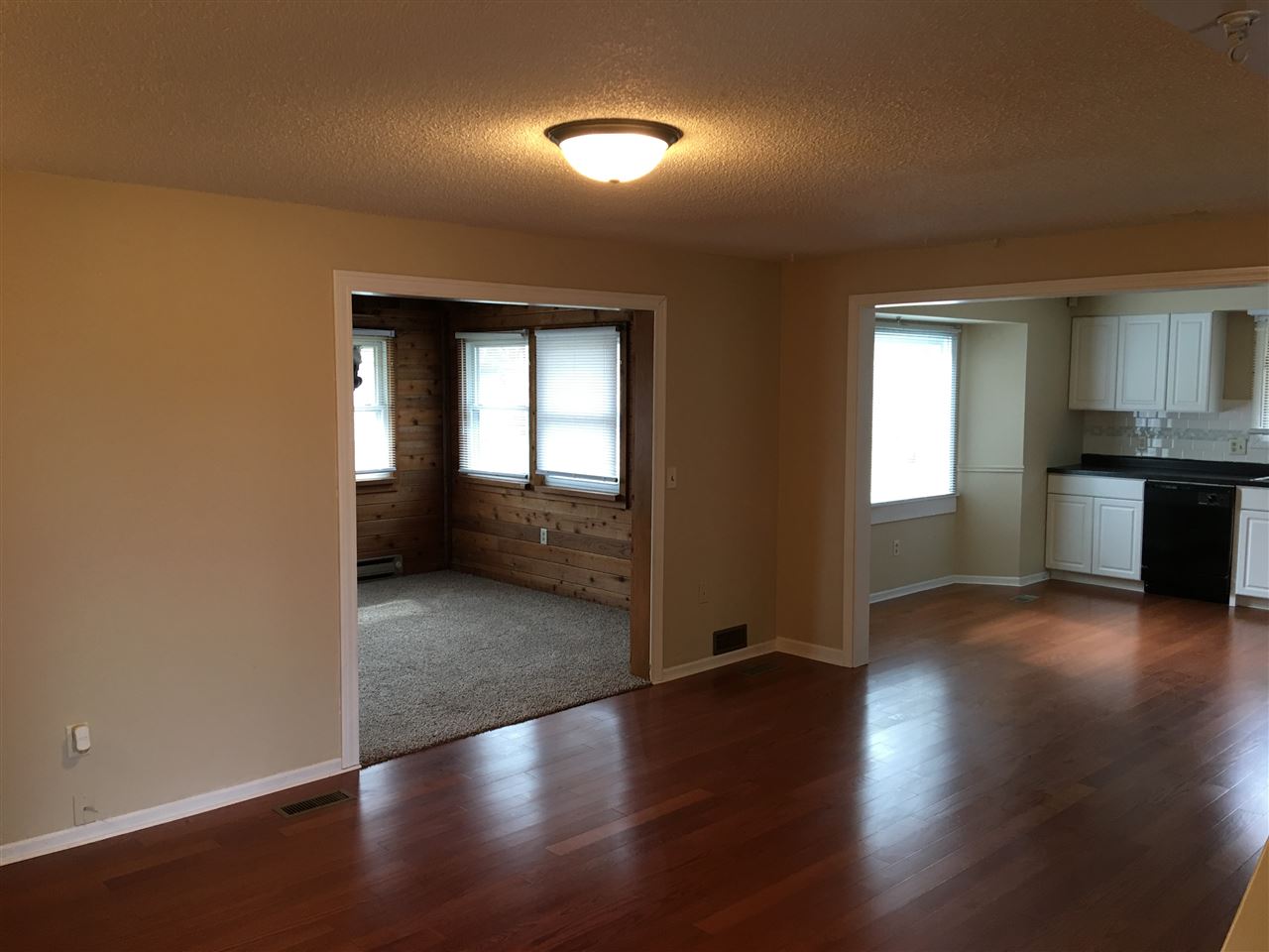 5727 Wald Road Fort Wayne, IN 46818 - Photo 3 of 36
