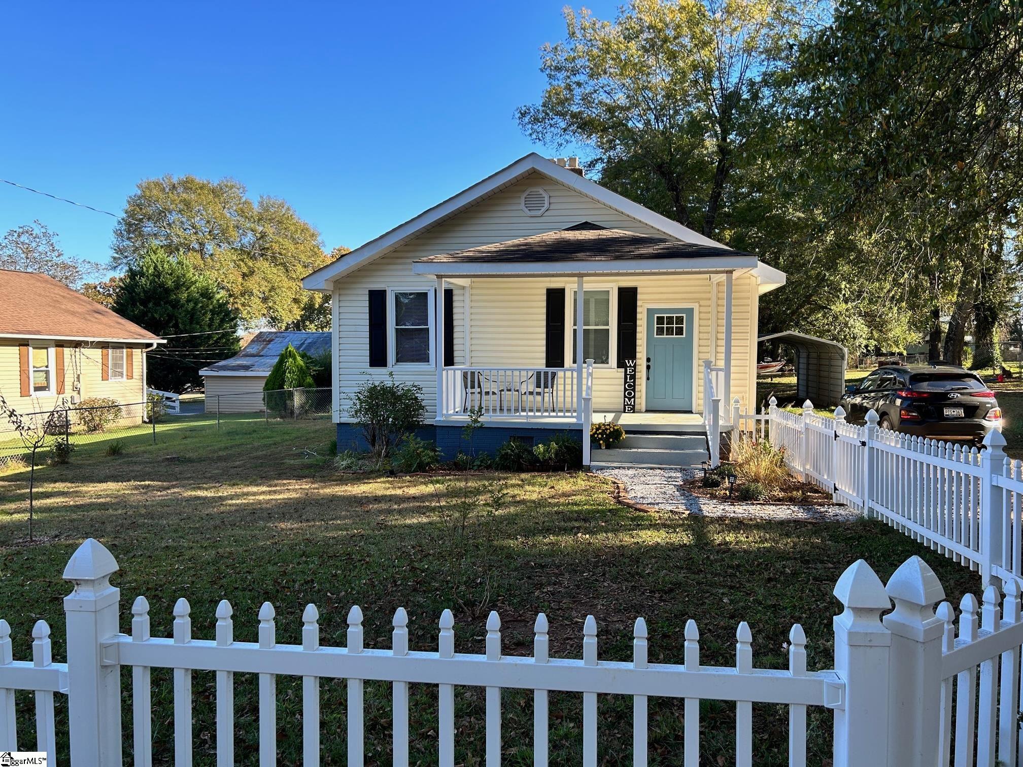 606 Williams Street Pendleton, SC 29670 - Photo 2 of 24