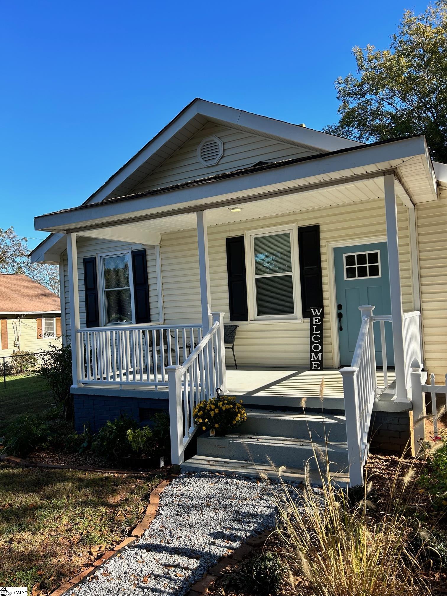 606 Williams Street Pendleton, SC 29670 - Photo 4 of 24