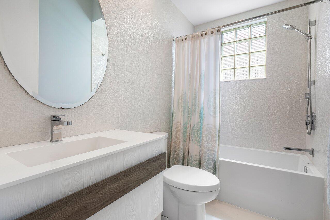 4120 Briarcliff Circle Boca Raton, FL 33496 - Photo 20 of 47 020-4120BriarcliffCircle-BocaRaton-FL-33