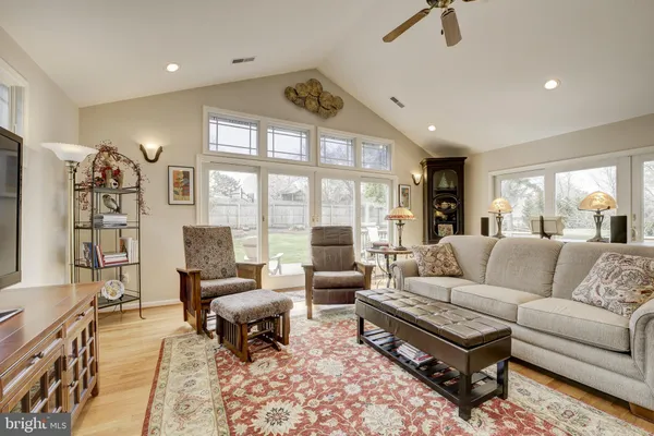 $1,295,000 | 1112 Fallsmead Way, Potomac, MD 20854