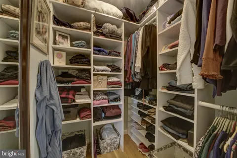 $1,295,000 | 1112 Fallsmead Way, Potomac, MD 20854