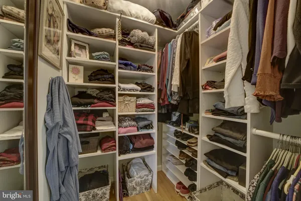 $1,295,000 | 1112 Fallsmead Way, Potomac, MD 20854