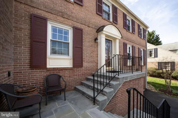 $1,295,000 | 1112 Fallsmead Way, Potomac, MD 20854