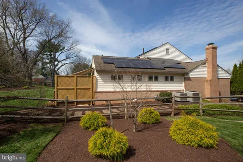 $1,295,000 | 1112 Fallsmead Way, Potomac, MD 20854