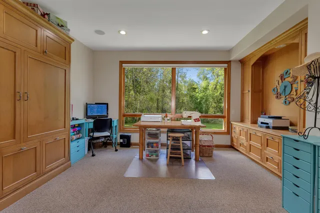 $1,100,000 | 22235 Ridgeview Drive, St. Augusta, MN 56301