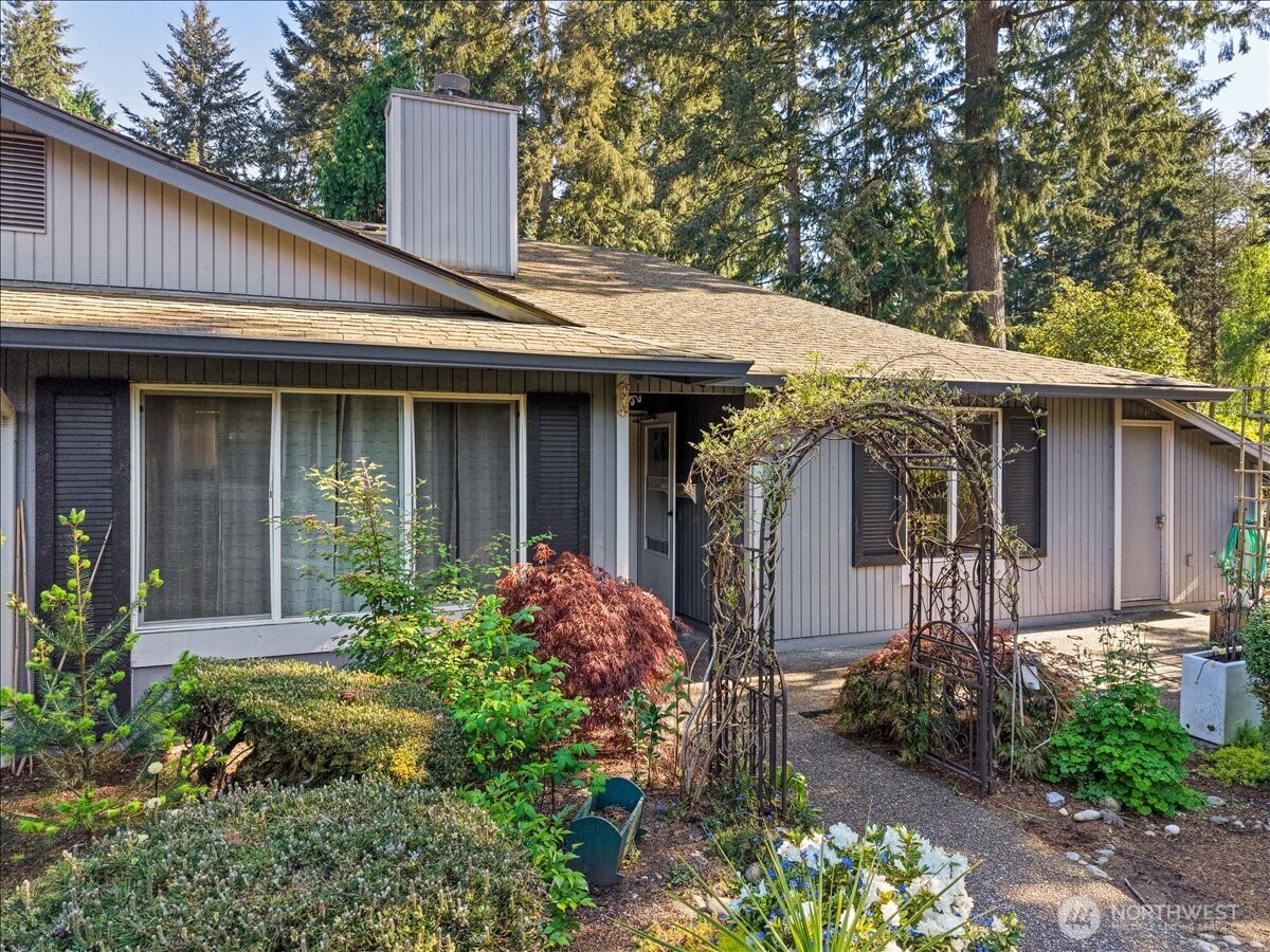 507 South 321st Street, Unit 4B Federal Way, WA 98003 - Photo 1 of 21