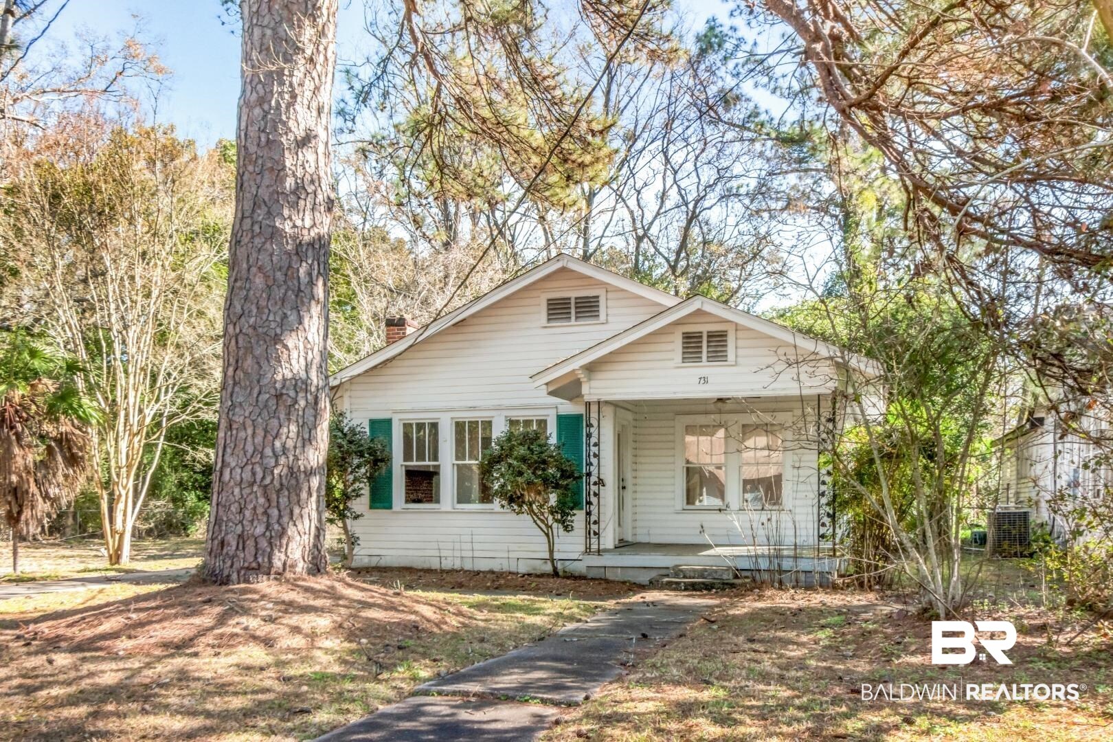 731 Jemison Street Mobile, AL 36606 - Photo 25 of 27 View of front of home with a chimney