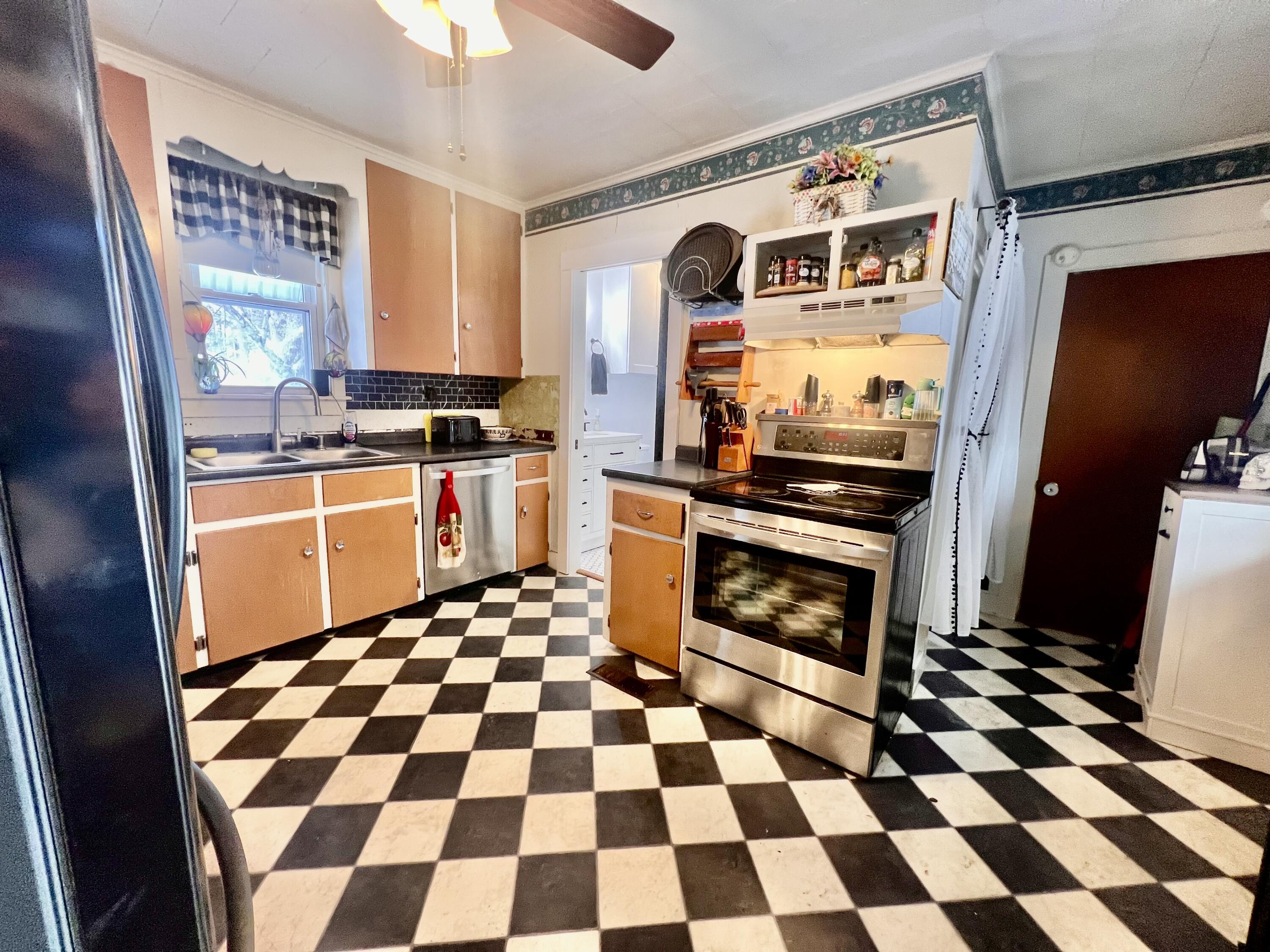 9 Hancock Street Augusta, ME 04330 - Photo 14 of 28 IMG_4566