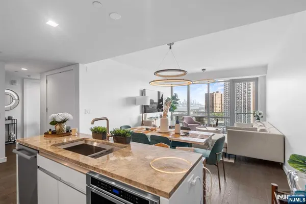 $899,000 | 320 Adolphus Avenue, Unit 803, Cliffside Park, NJ 07010