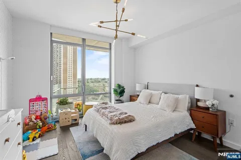 $945,000 | 320 Adolphus Avenue, Unit 803, Cliffside Park, NJ 07010