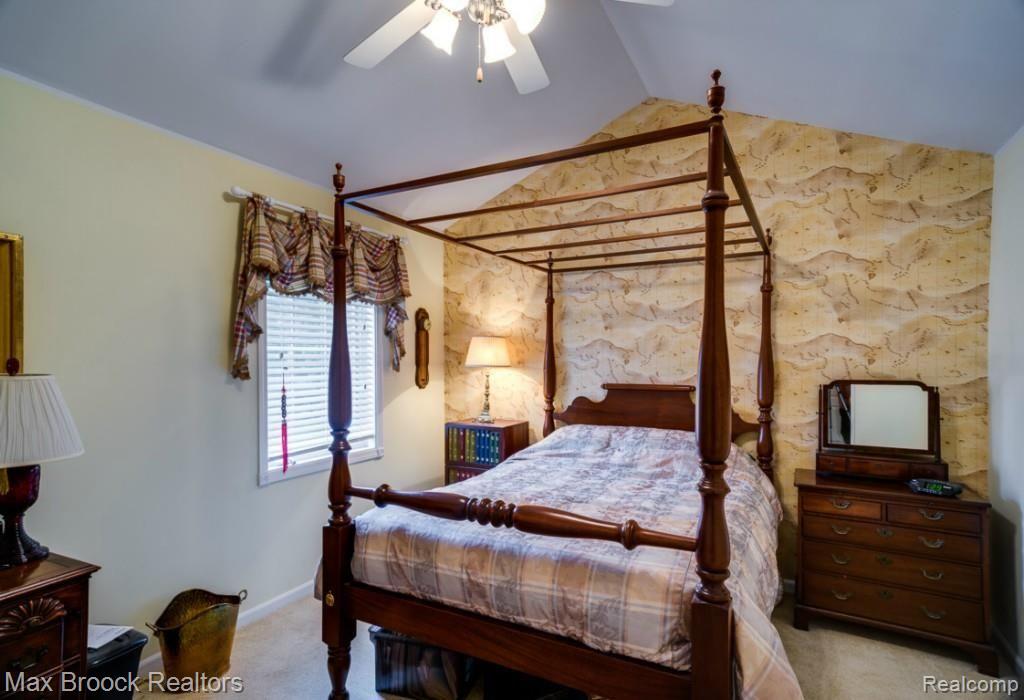 33254 West 11 Mile Road Farmington, MI 48334 - Photo 38 of 42 Bedroom #3, cathedral ceiling, ceiling fan