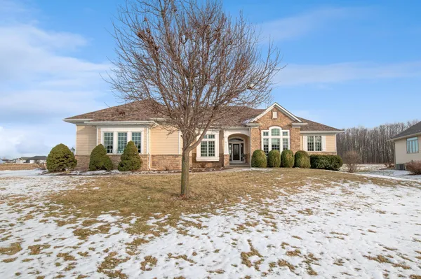 $749,000 | 581 Royal Saint Pats Drive, Wrightstown, WI 54180