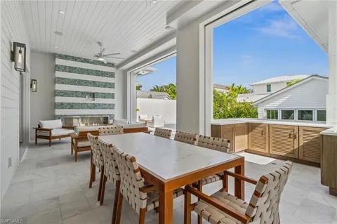 $17,500,000 | 187 10th Avenue South, Naples, FL 34102