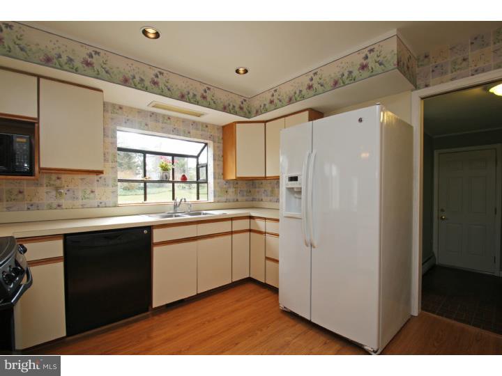 449 Davis Road Chester Springs, PA 19425 - Photo 9 of 25 Kitchen