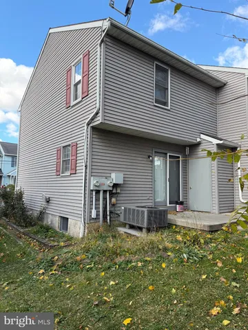 $229,000 | 80 Diller Avenue, Unit 9, New Holland, PA 17557