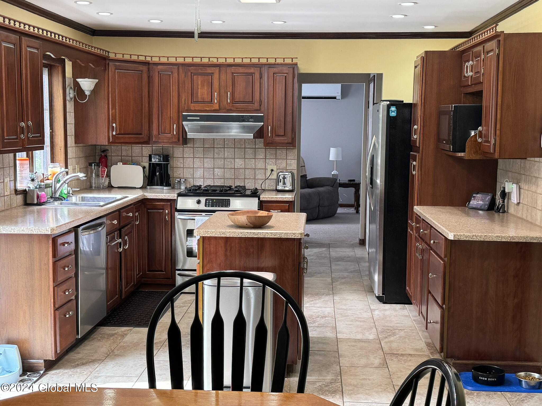 596 Luzerne Road Queensbury, NY 12804 - Photo 6 of 63 IMG_2719