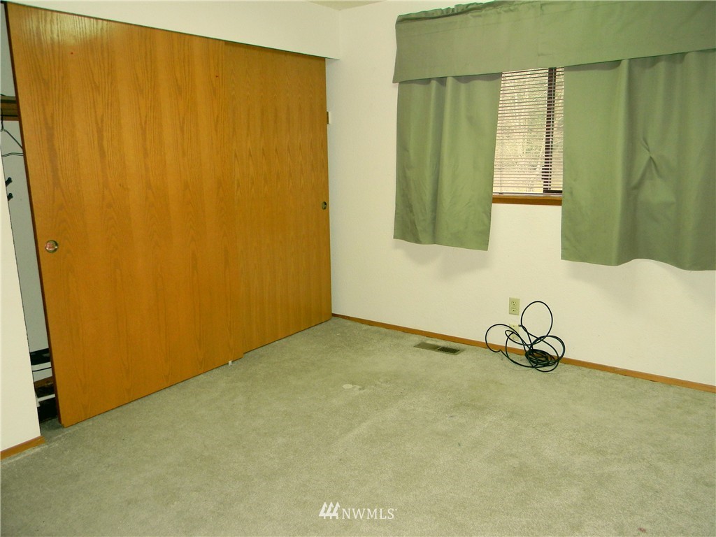 15669 Levin Road Northwest Poulsbo, WA 98370 - Photo 12 of 18 Gallery Image 12