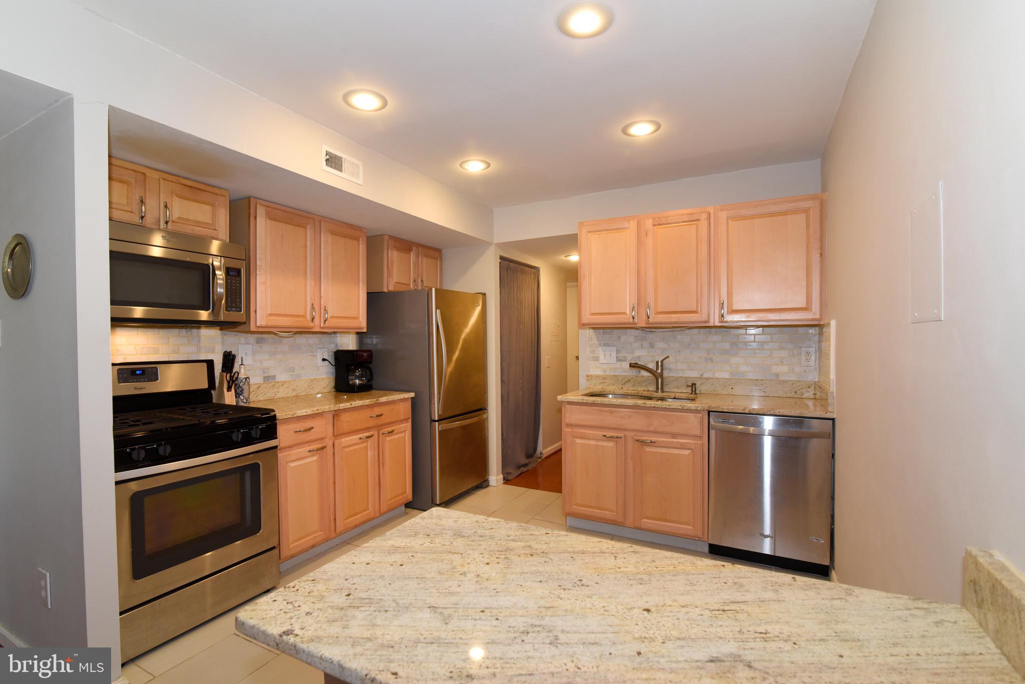 2071 Royal Fern Court, Unit 21B Reston, VA 20191 - Photo 2 of 22