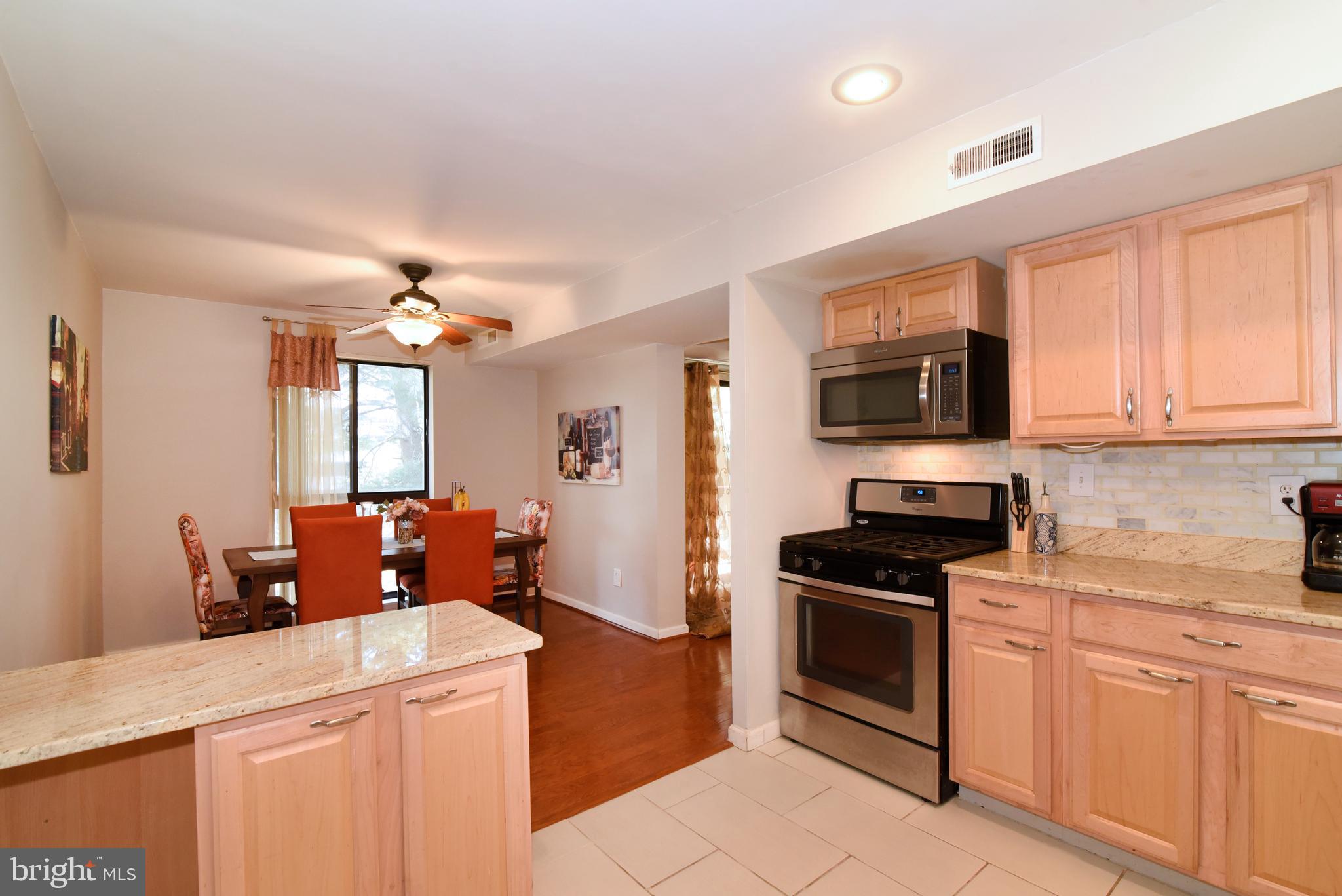 2071 Royal Fern Court, Unit 21B Reston, VA 20191 - Photo 3 of 22