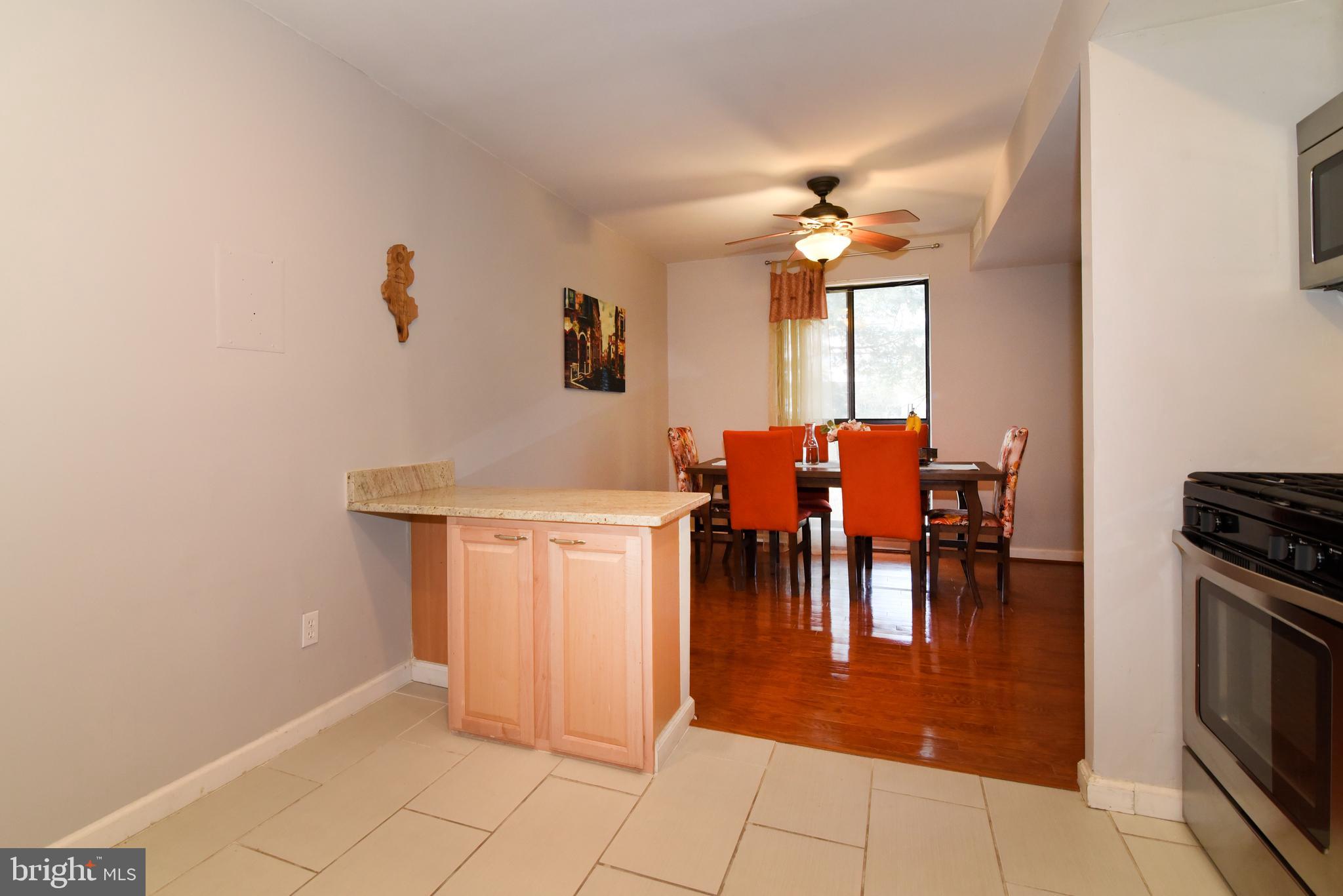 2071 Royal Fern Court, Unit 21B Reston, VA 20191 - Photo 4 of 22