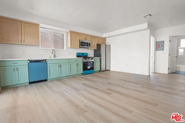$3,391 | 1261 Browning Boulevard, Los Angeles, CA 90037