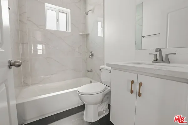 $3,391 | 1261 Browning Boulevard, Los Angeles, CA 90037