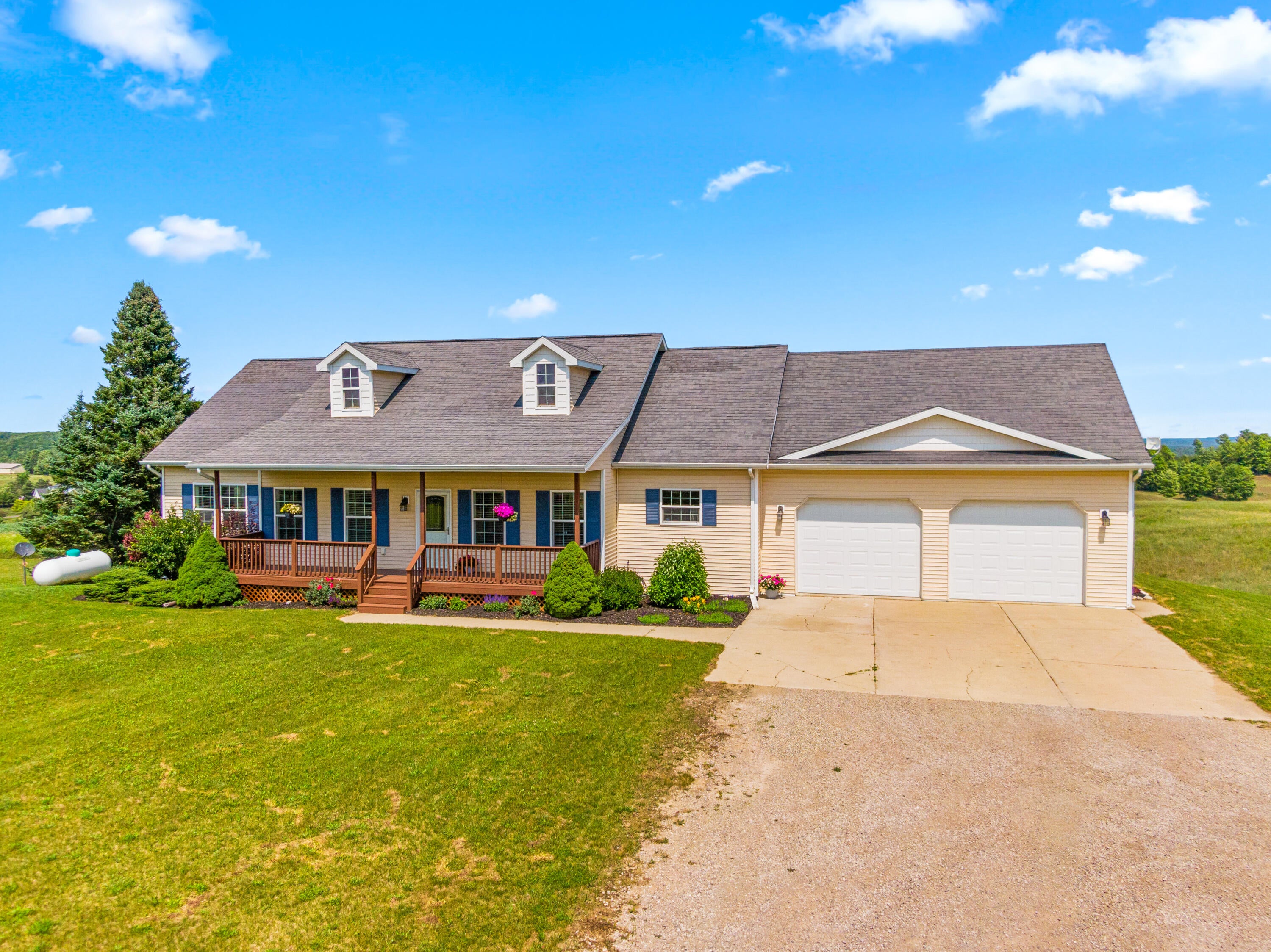583 Goslow Road Gaylord, MI 49735 - Photo 2 of 48 Gallery Image 2