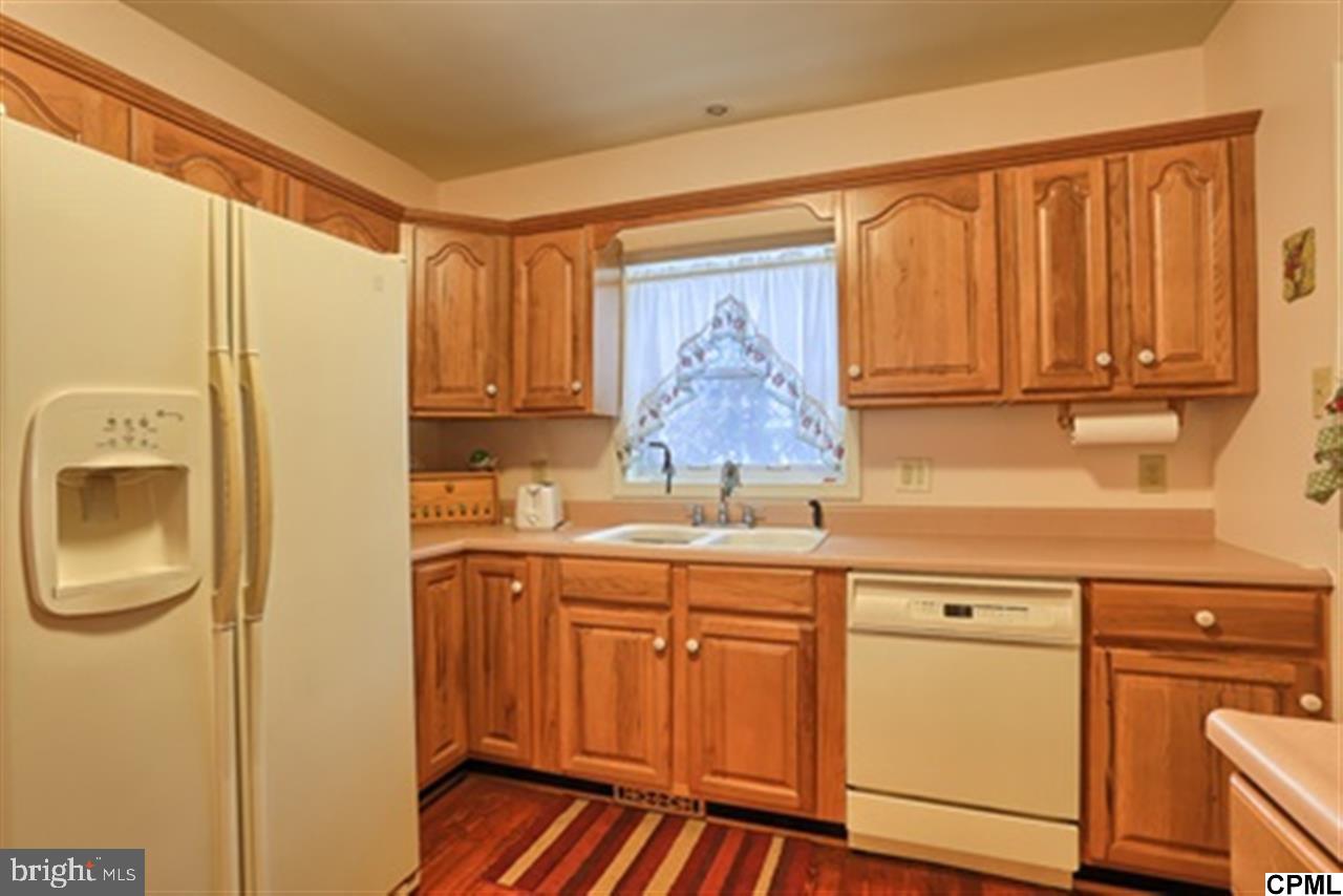 1216 Colebrook Road Lebanon, PA 17042 - Photo 7 of 25 Gallery Image 7