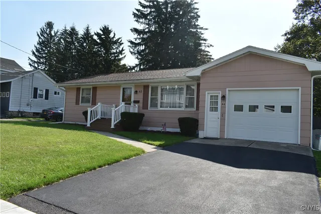 $171,500 | 82 Bradford Street, Auburn, NY 13021