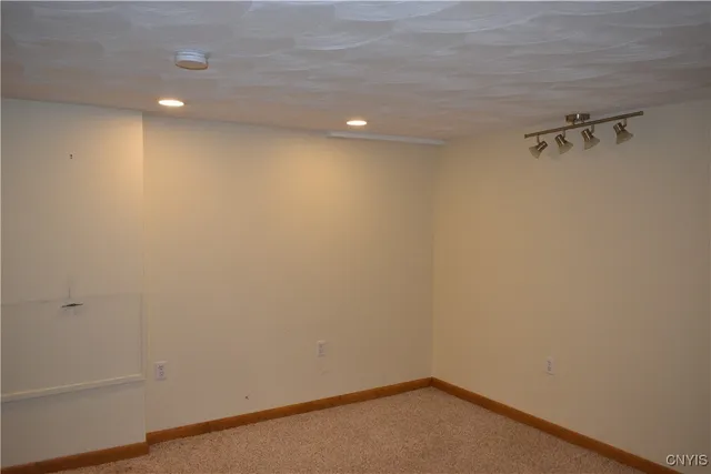 $171,500 | 82 Bradford Street, Auburn, NY 13021