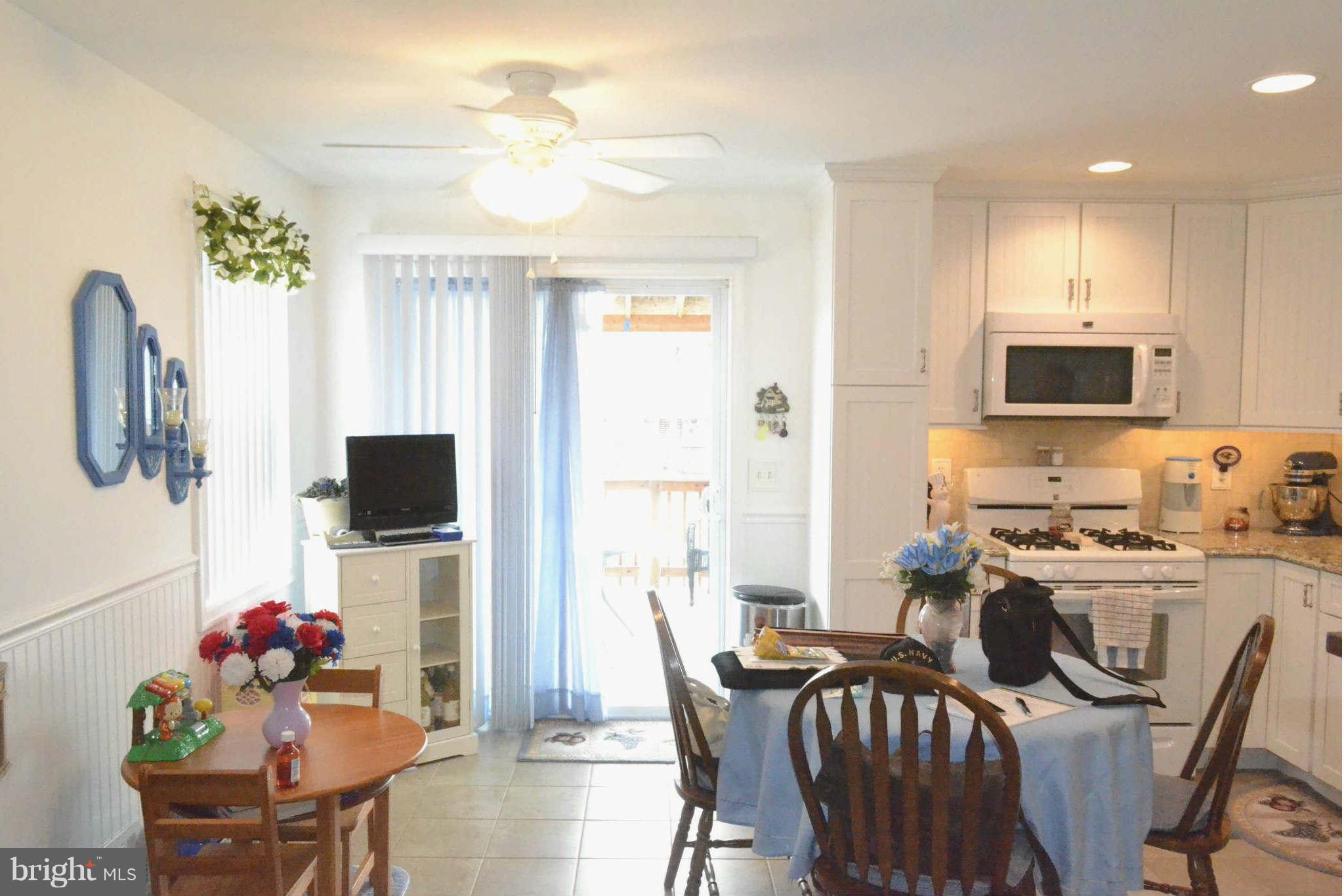 7427 Berkshire Road Baltimore, MD 21224 - Photo 6 of 15 Kitchen