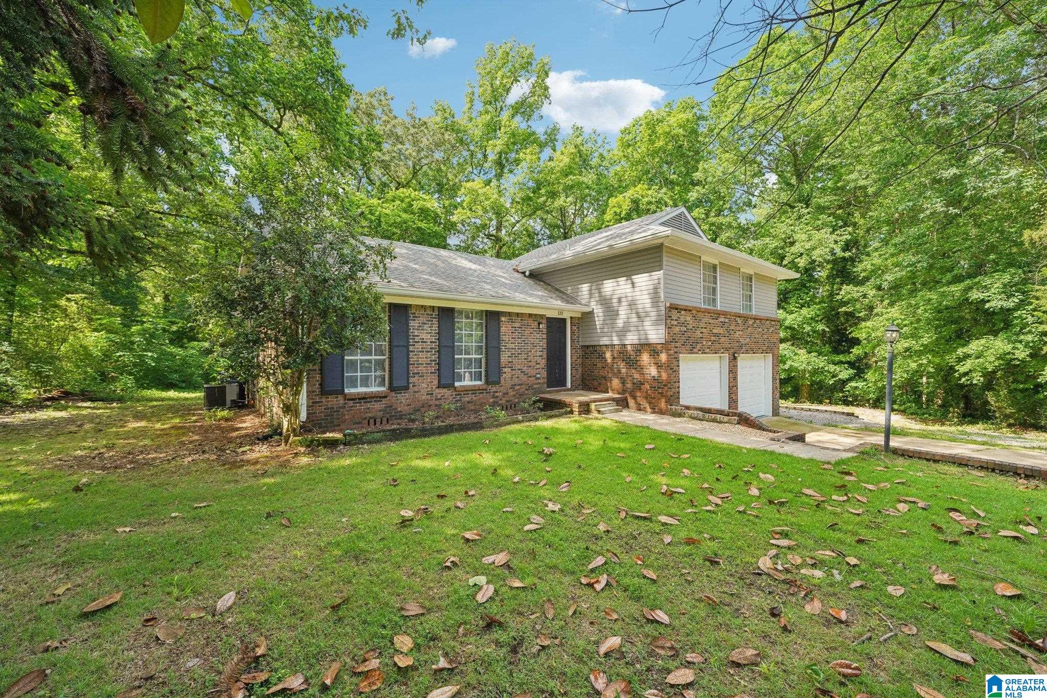133 Hickory Street Alabaster, AL 35114 - Photo 3 of 38
