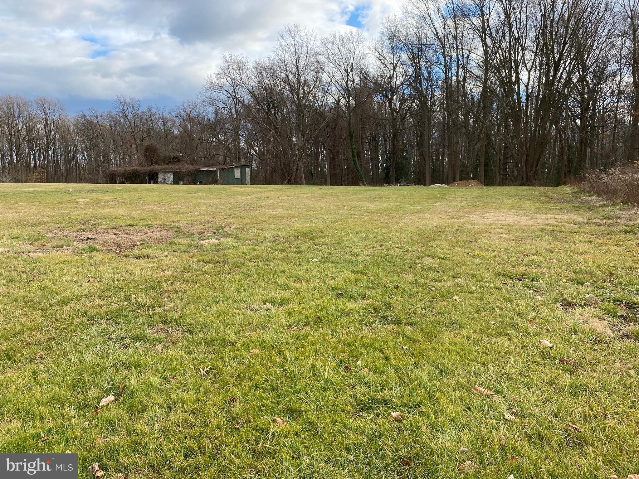 2433 Holly Neck Road Essex, MD 21221 - Photo 2 of 12