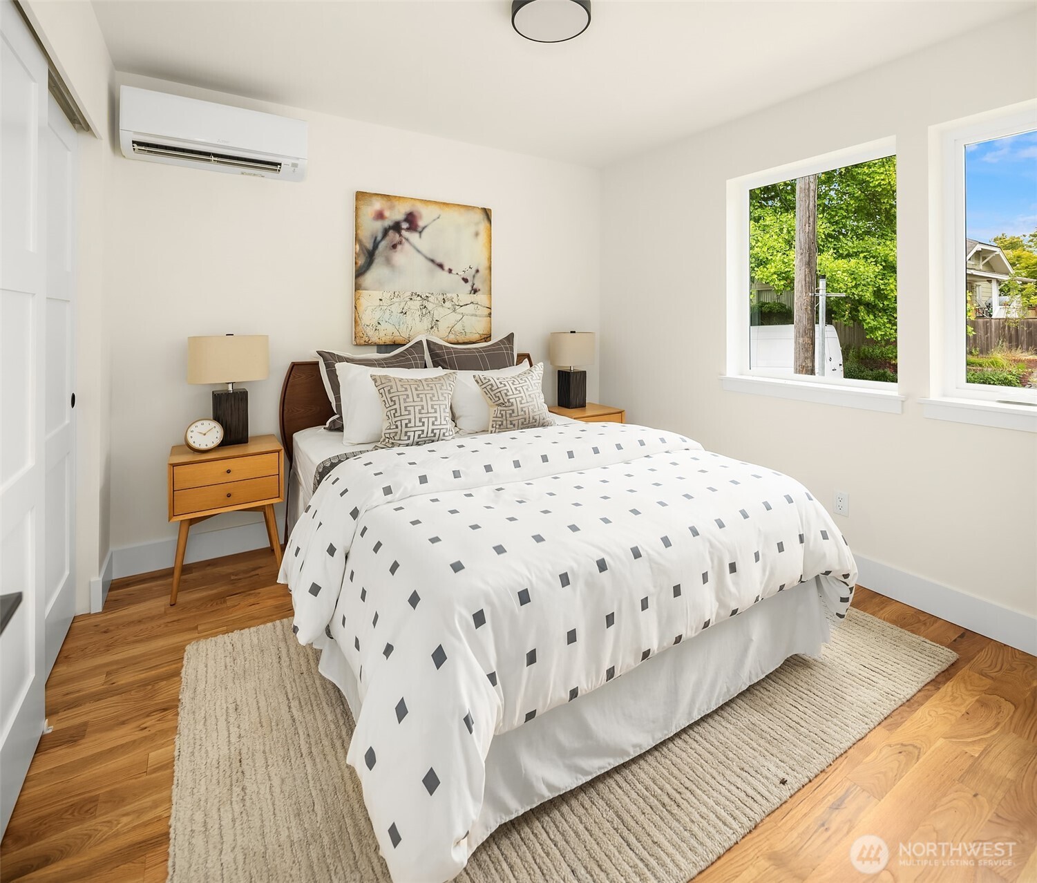 4353 Southwest Willow Street Seattle, WA 98136 - Photo 4 of 35