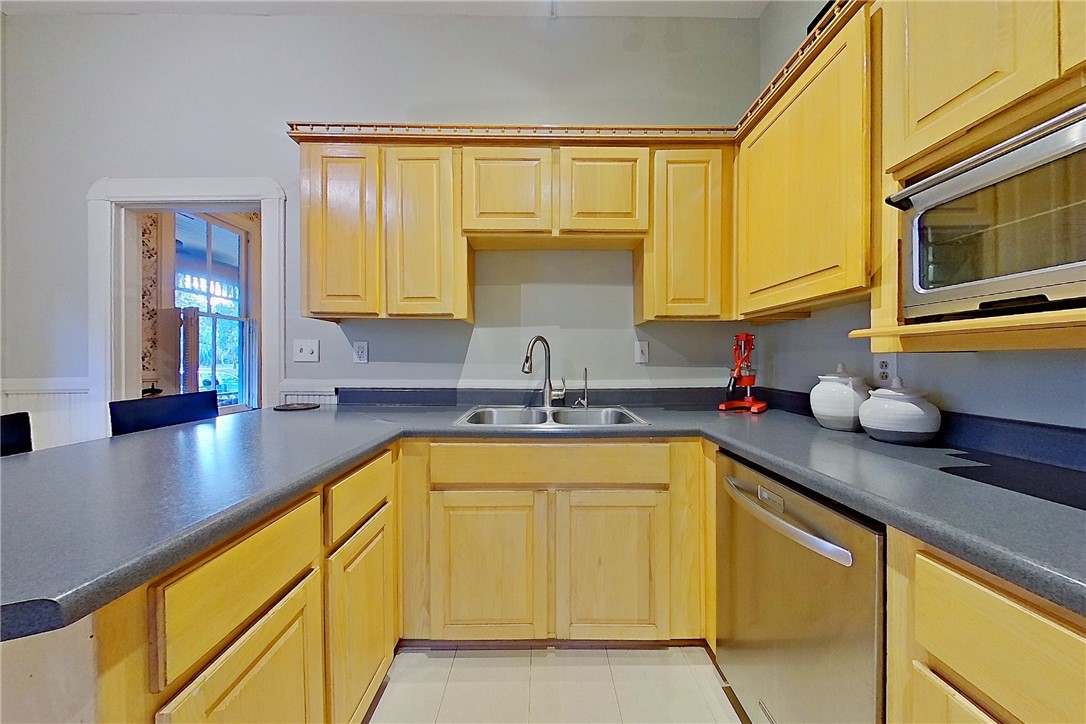 912 Carpenter Street Brunswick, GA 31520 - Photo 23 of 48