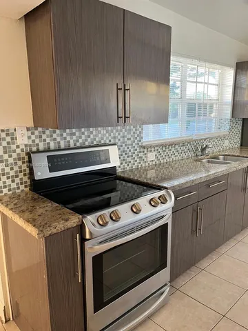 $2,500 | 3721 Southwest 62nd Avenue, Unit AB, Miramar, FL 33023