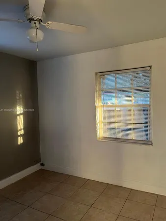 $2,400 | 3721 Southwest 62nd Avenue, Unit B, Miramar, FL 33023