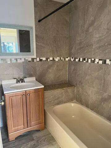 $2,500 | 3721 Southwest 62nd Avenue, Unit AB, Miramar, FL 33023