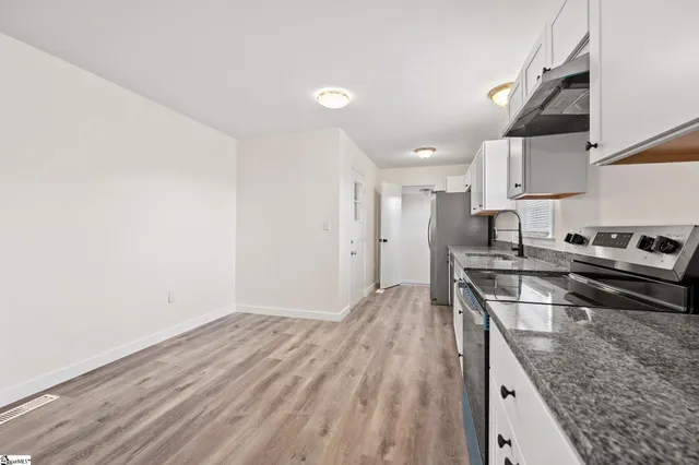 $229,900 | 304 Fleming Drive, Anderson, SC 29621