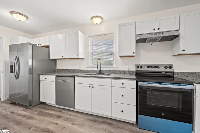 $229,900 | 304 Fleming Drive, Anderson, SC 29621