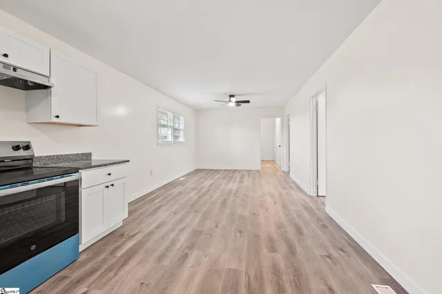 $229,900 | 304 Fleming Drive, Anderson, SC 29621