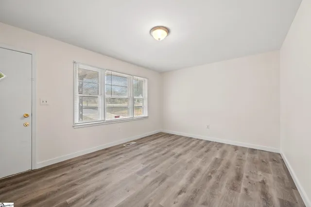 $229,900 | 304 Fleming Drive, Anderson, SC 29621