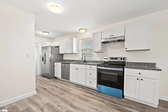 $229,900 | 304 Fleming Drive, Anderson, SC 29621