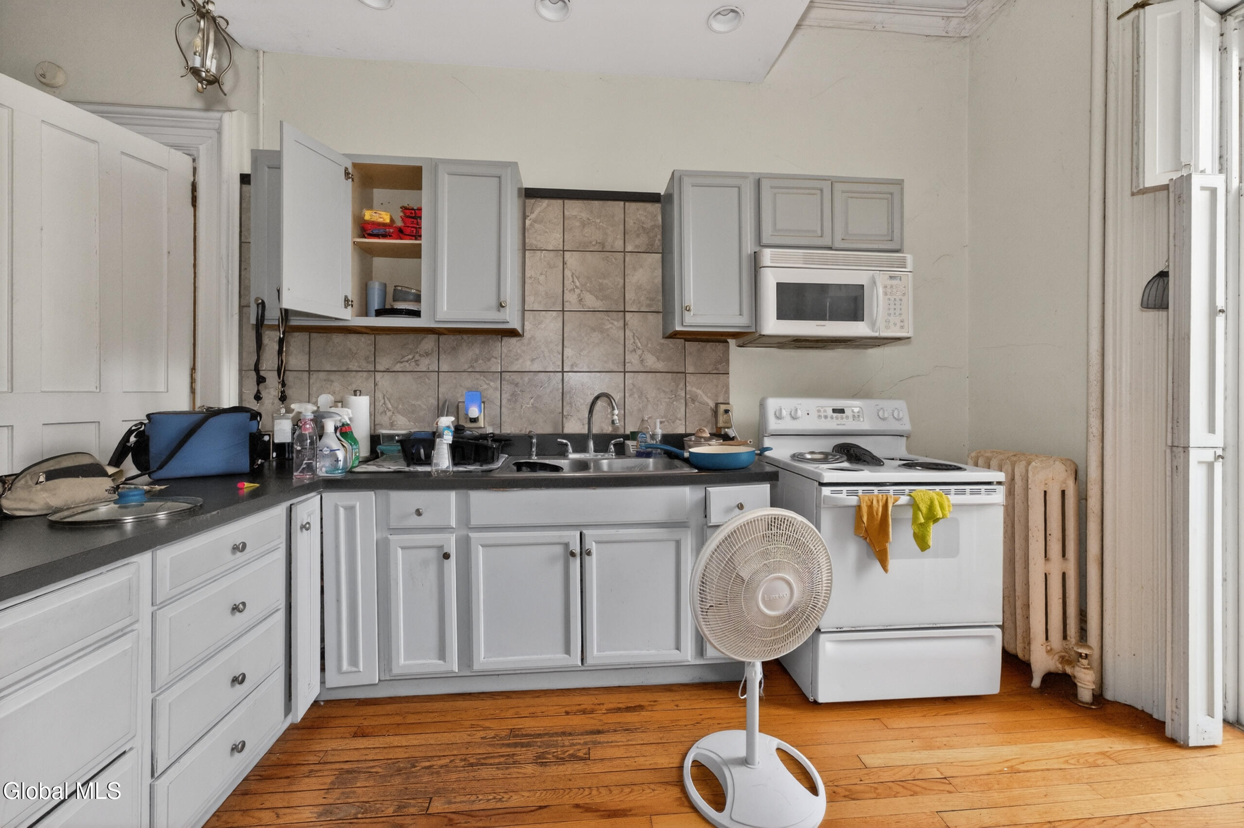7 Union Street Schenectady, NY 12305 - Photo 23 of 45 Apartment 2