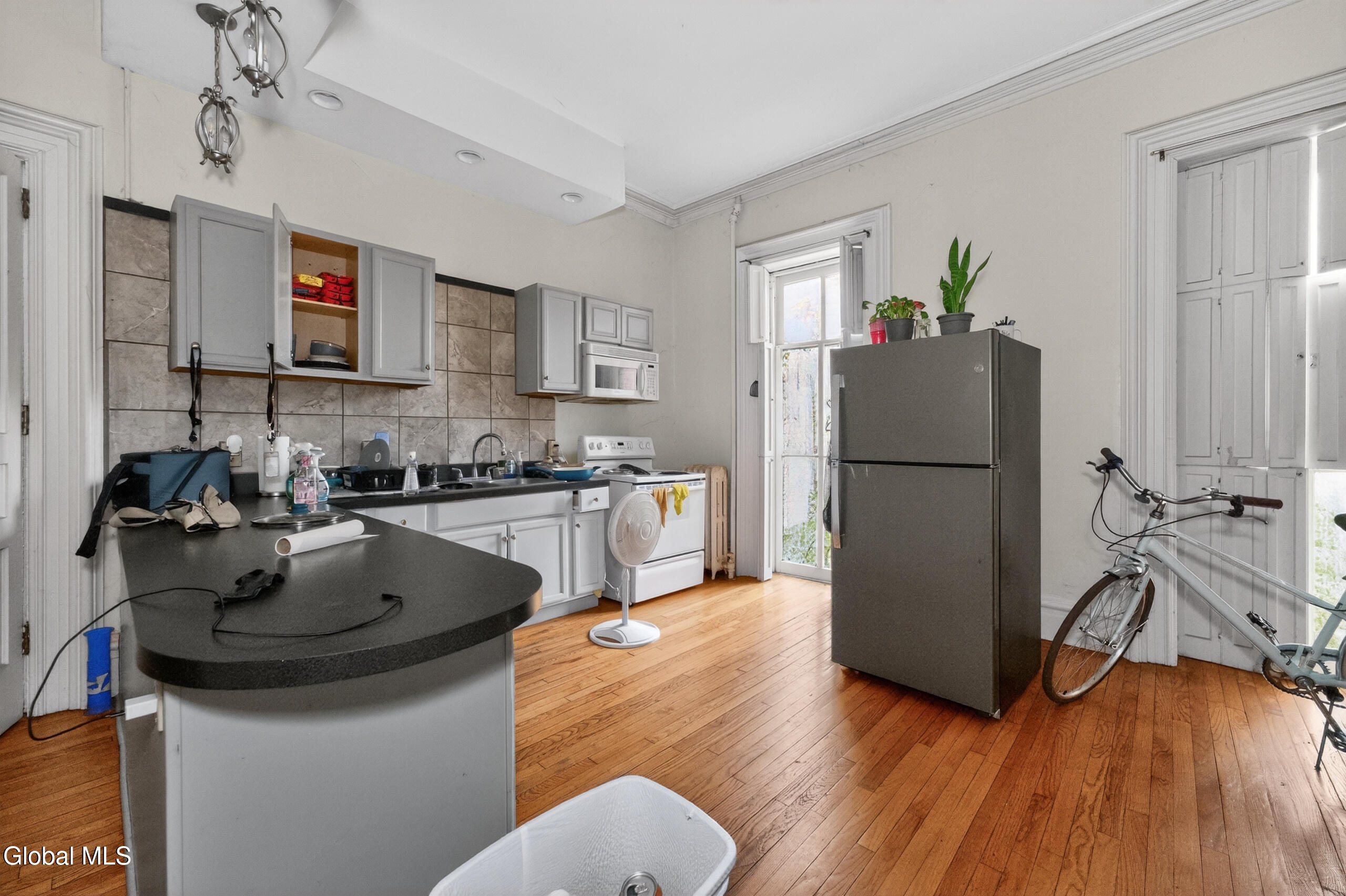 7 Union Street Schenectady, NY 12305 - Photo 24 of 45 Apartment 2