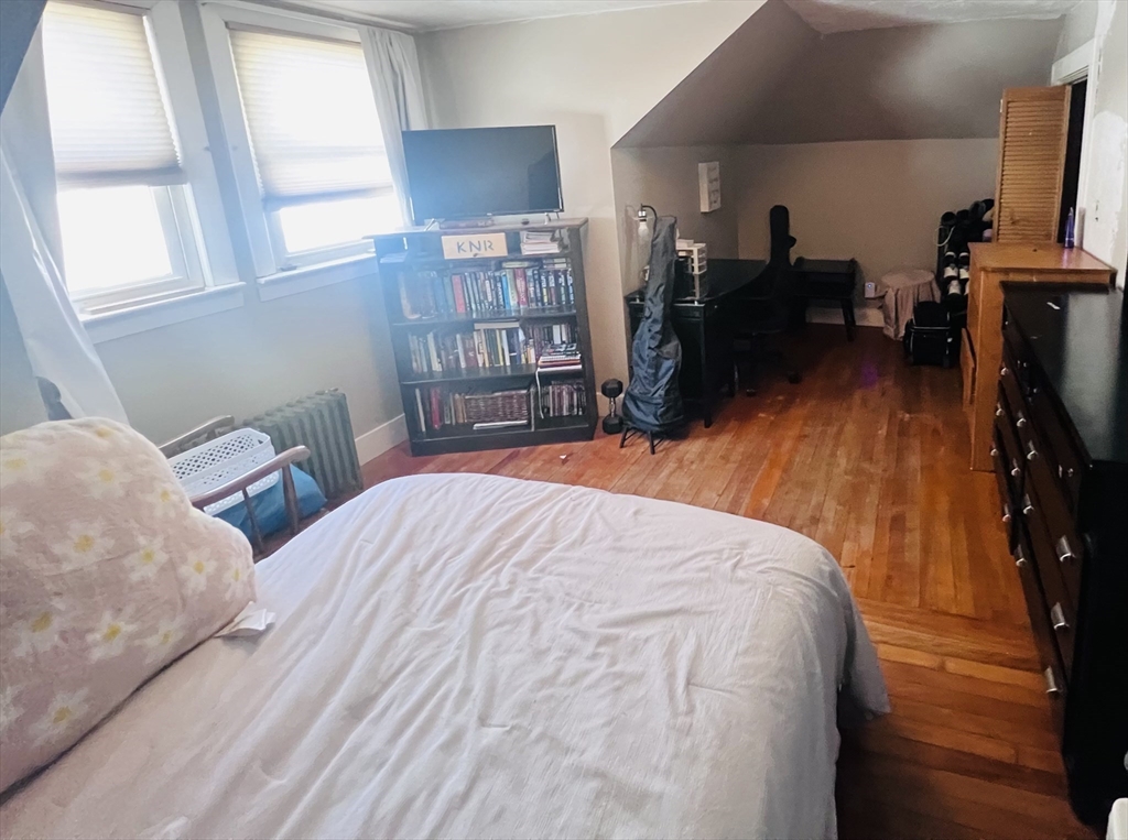 118 Beaconsfield Road Worcester, MA 01602 - Photo 12 of 19